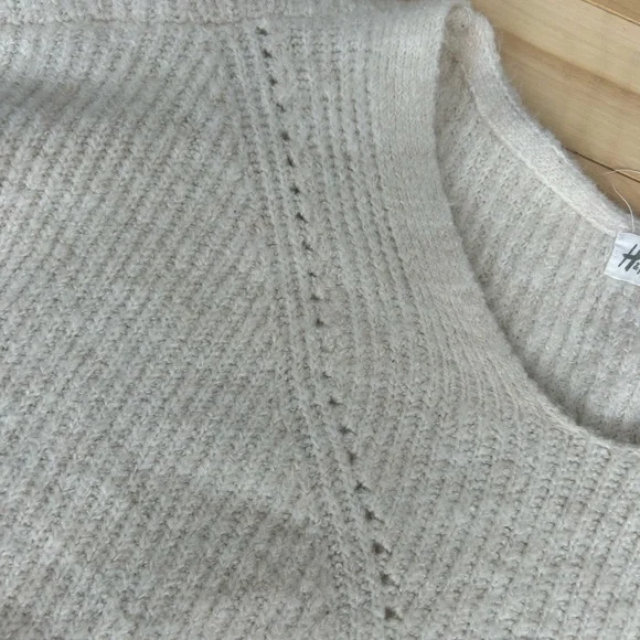 ~Fall sweater~ - Picture 4 of 4